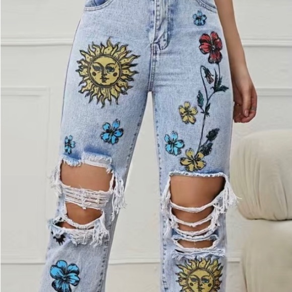 New Floral Celestial Sun Distressed High waist straight leg Ripped Jeans Small - Picture 1 of 7